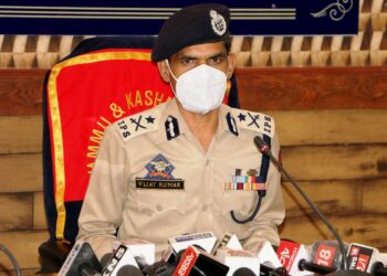 Inspector General of Police Kashmir Vijay Kumar addressing a press conference in Srinagar on Wednesday 01 July 2020
PHOTO BY BILAL BAHADUR