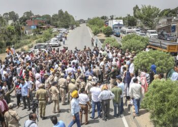 Samba: Members of Teachers Association of Jammu and Kashmir block the Jammu-Pathankot highway during a protest over the killing of government teacher Rajni Bala, in Samba,