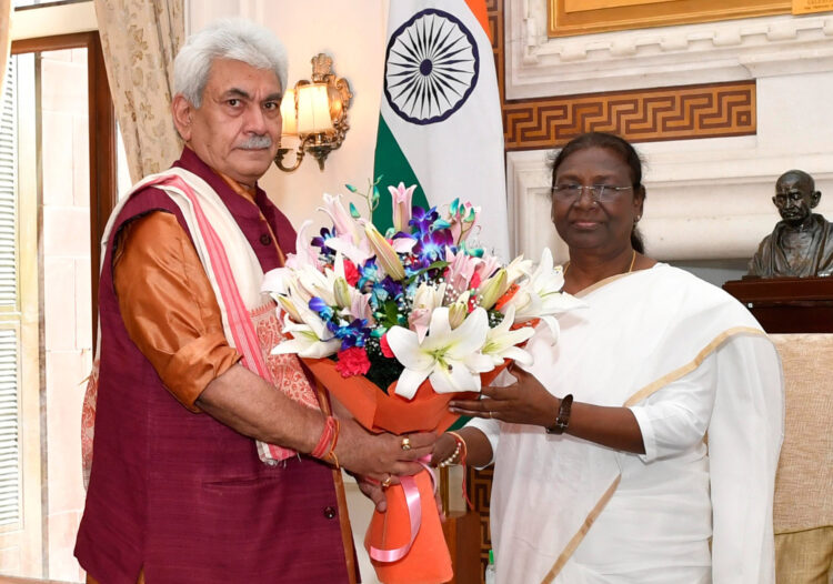 Lt Governor of Jammu & Kashmir Manoj Sinha called on President Droupadi Murmu at Rashtrapati Bhavan